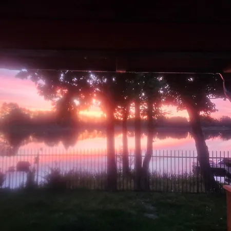 Dwor * Jeziory Wielkie