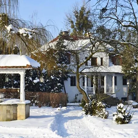 Dwór Jeziory Wielkie