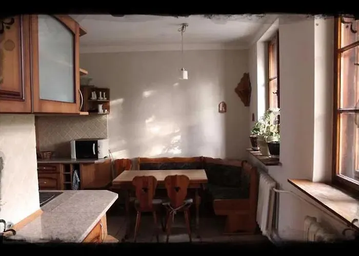 Dwor * Jeziory Wielkie