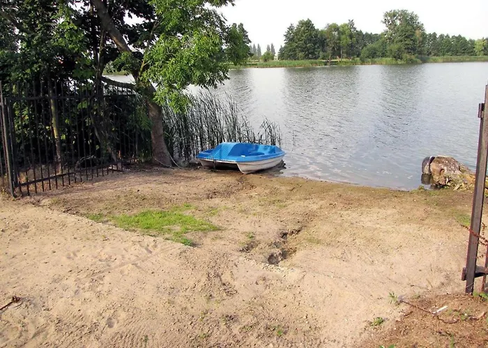 Dwor * Jeziory Wielkie